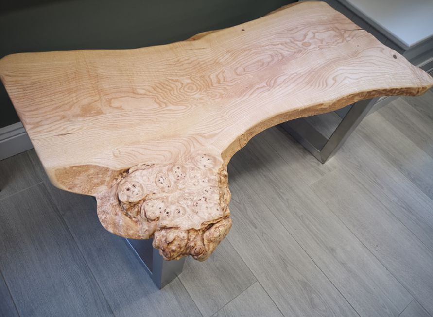 An Seandroichead – Coffee Table / Single Seater Bench